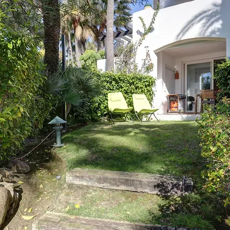 בית נופש Frontline Paradise Townhouse