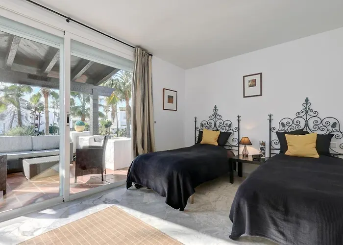 Frontline Paradise Townhouse * Estepona