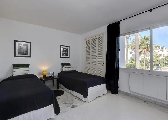 Frontline Paradise Townhouse Hébergement de vacances *